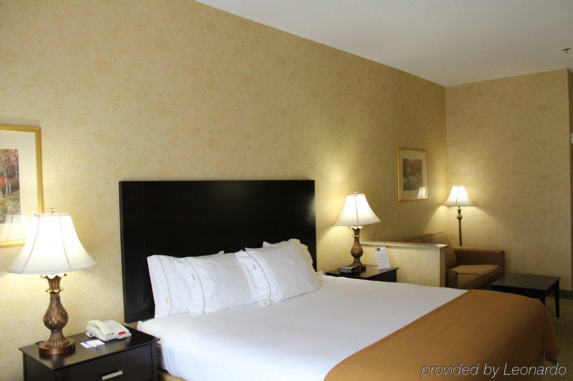 Holiday Inn Express Hotel & Suites Newton Sparta, An Ihg Hotel Habitación foto