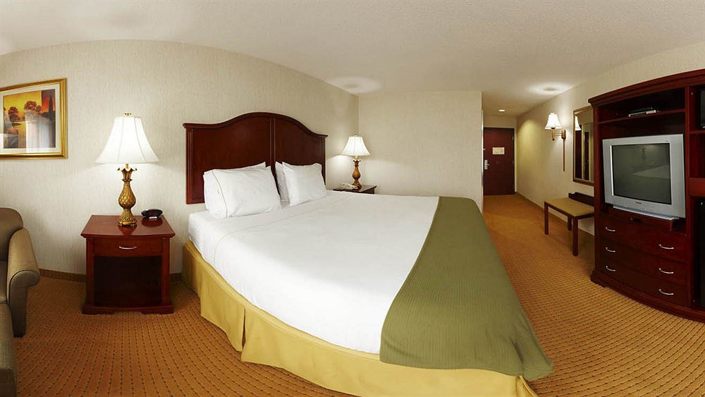 Holiday Inn Express Hotel & Suites Newton Sparta By Ihg Exterior foto