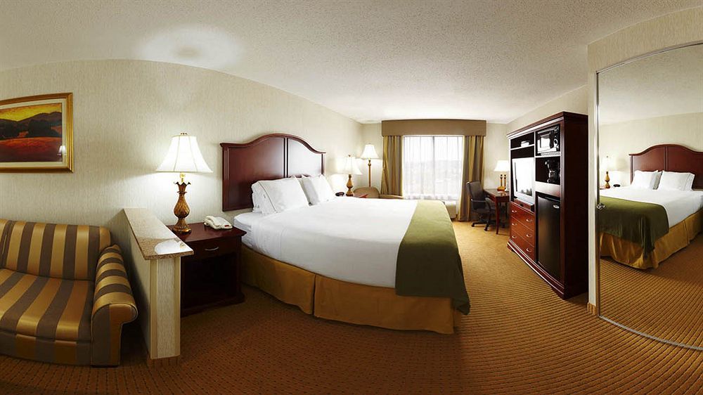 Holiday Inn Express Hotel & Suites Newton Sparta By Ihg Exterior foto